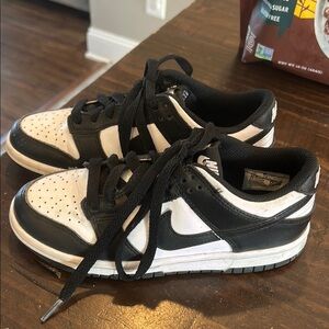 Youth 3.5 Nike panda dunks